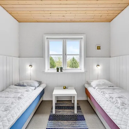 Two-bedroom In 펜션 *