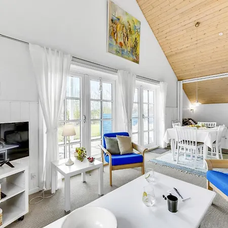 Two-bedroom In 펜션